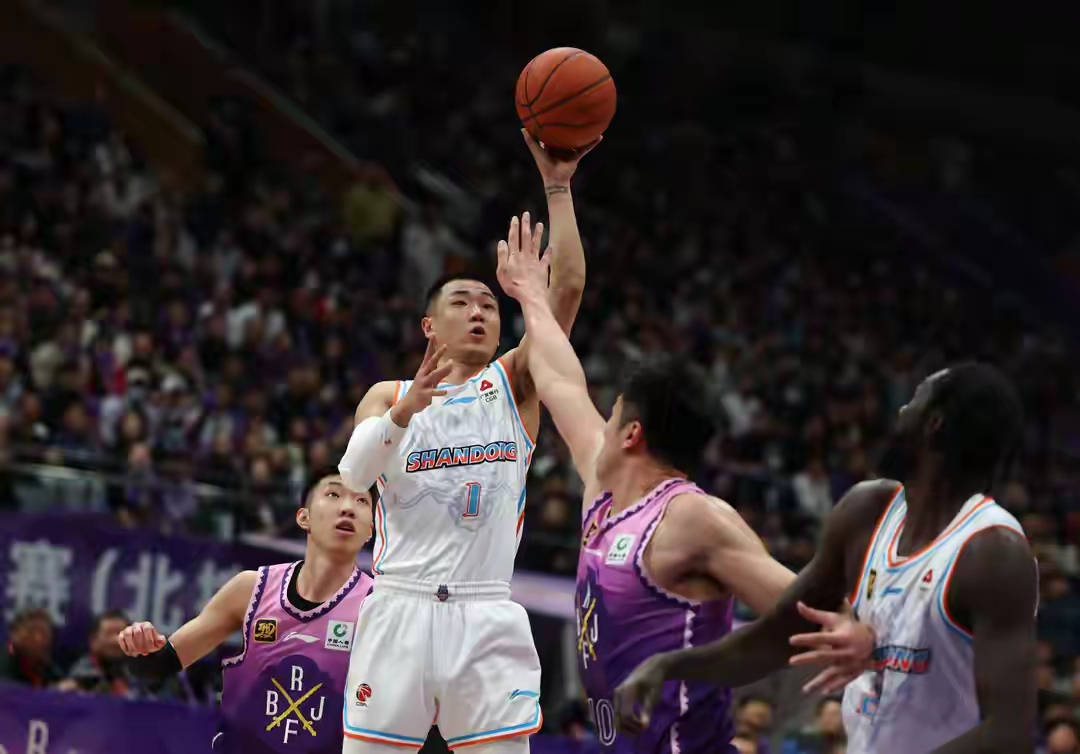 赛前体能课后，犹他爵士伤情更新备战CBA季后赛，态度坚定，训练强度明显提升的简单介绍