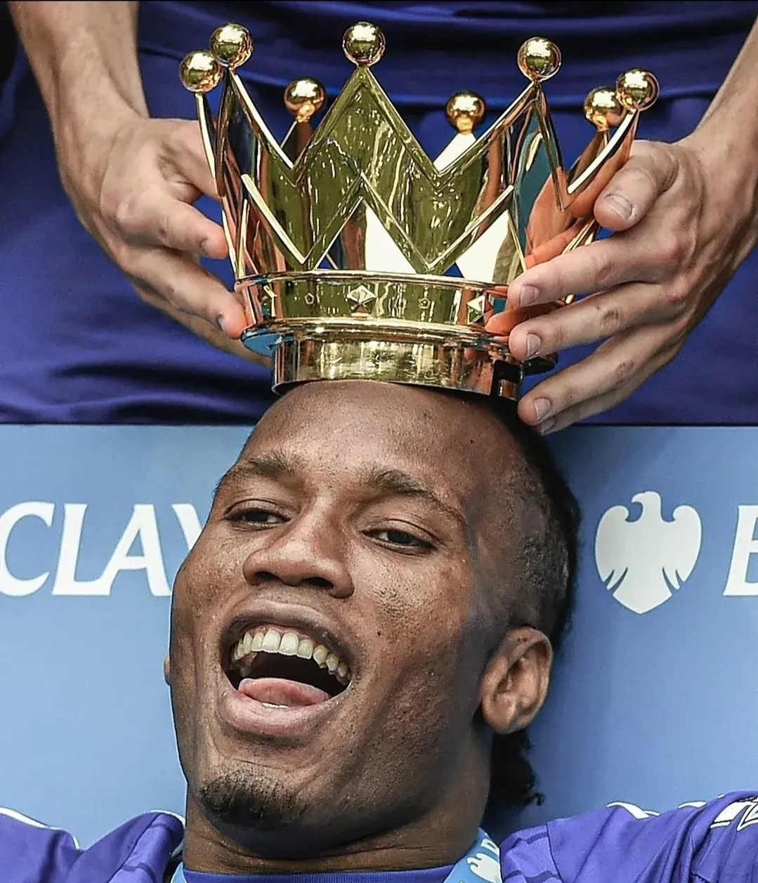 包含德罗巴爆冷击败切尔西，突破纪录引爆全场！的词条